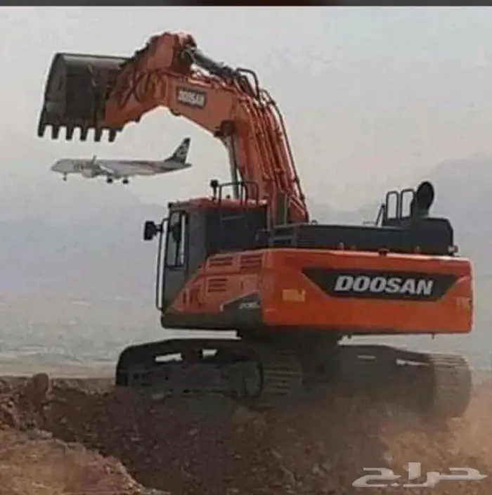 بكلين بوكلين حفارة حفار حفاره للإيجار المدينة 0