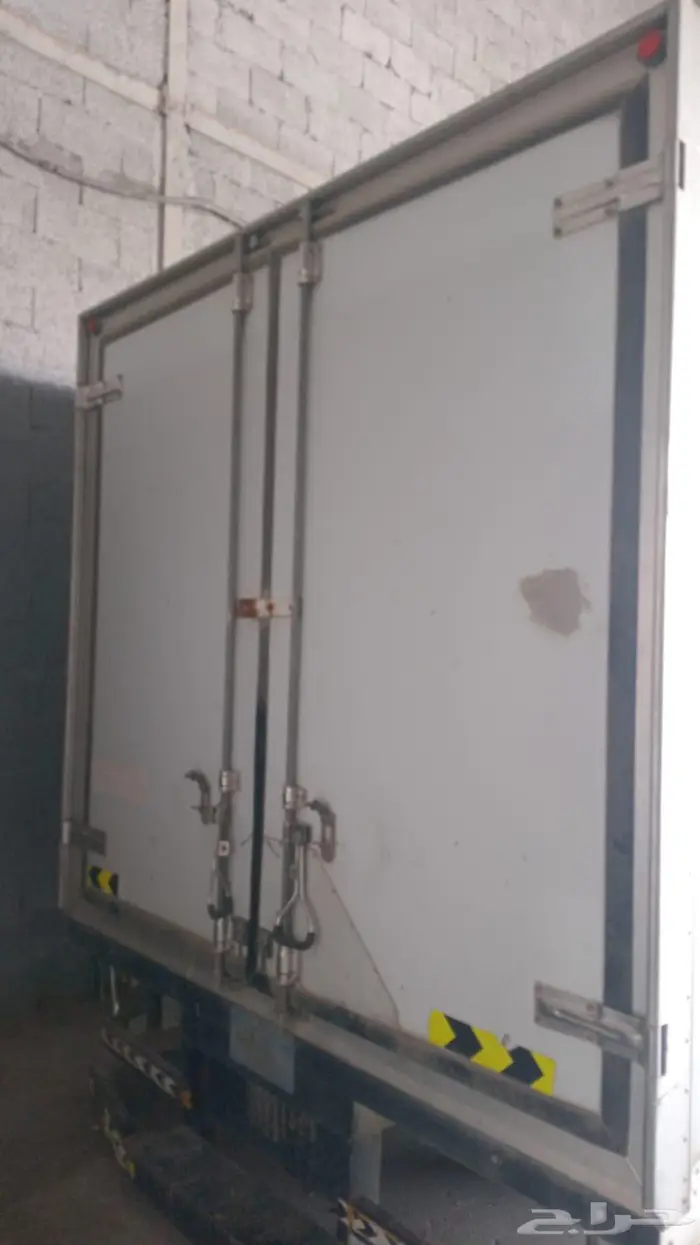 صندوق حافضة تبريد خمسه متر 3