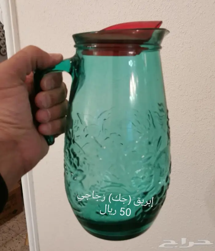 لأهل أول. أربعة أشكال من الصحون والأواني الزجاجية 1