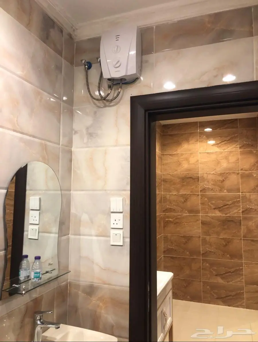 عمارة دورين بمخطط الرياض مساحتها 625م 18