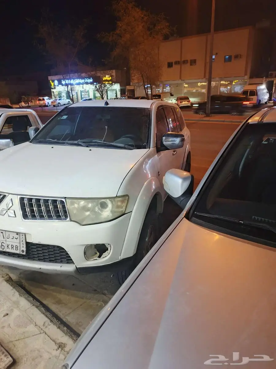 باجيرو 2010 للبيع 1