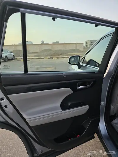 تويوتا هايلاندر GLE 4x4 2023 9