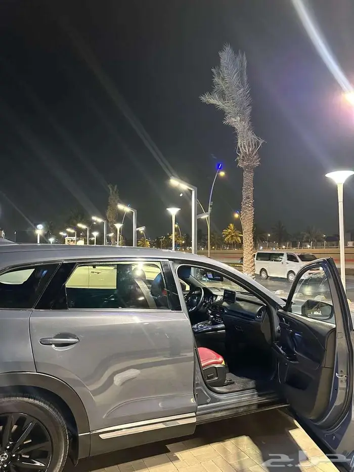 للبيع مازدا CX9 موديل 2021 4