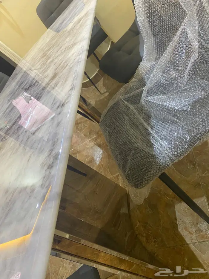 طاولة طعام مع كراسي جديده 3