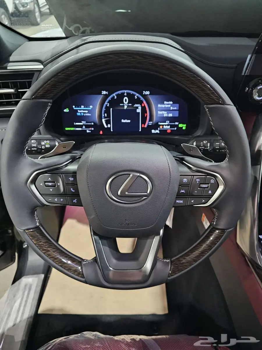لكزس LX600 BB بنزين 2025 بأقل الأسعار 9