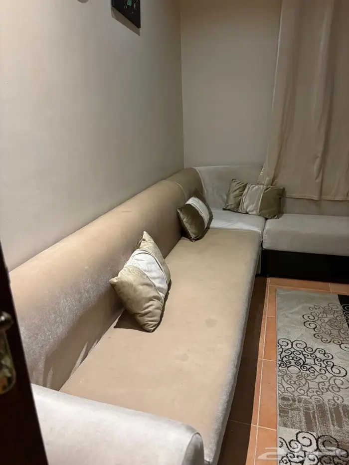 اثاث كنب مستعمل للبيع ب500 ريال 0