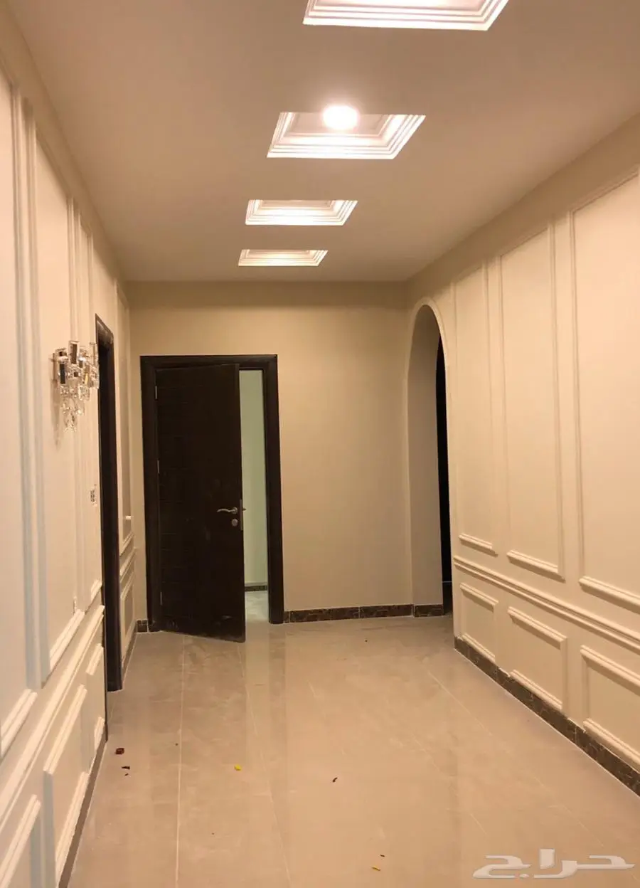عمارة دورين بمخطط الرياض مساحتها 625م 4