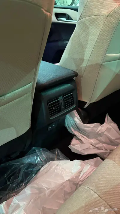 تويوتا كامري E بنزين 2025 6