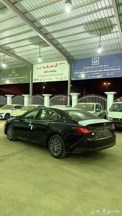 تويوتا كامري E بنزين 2025 3