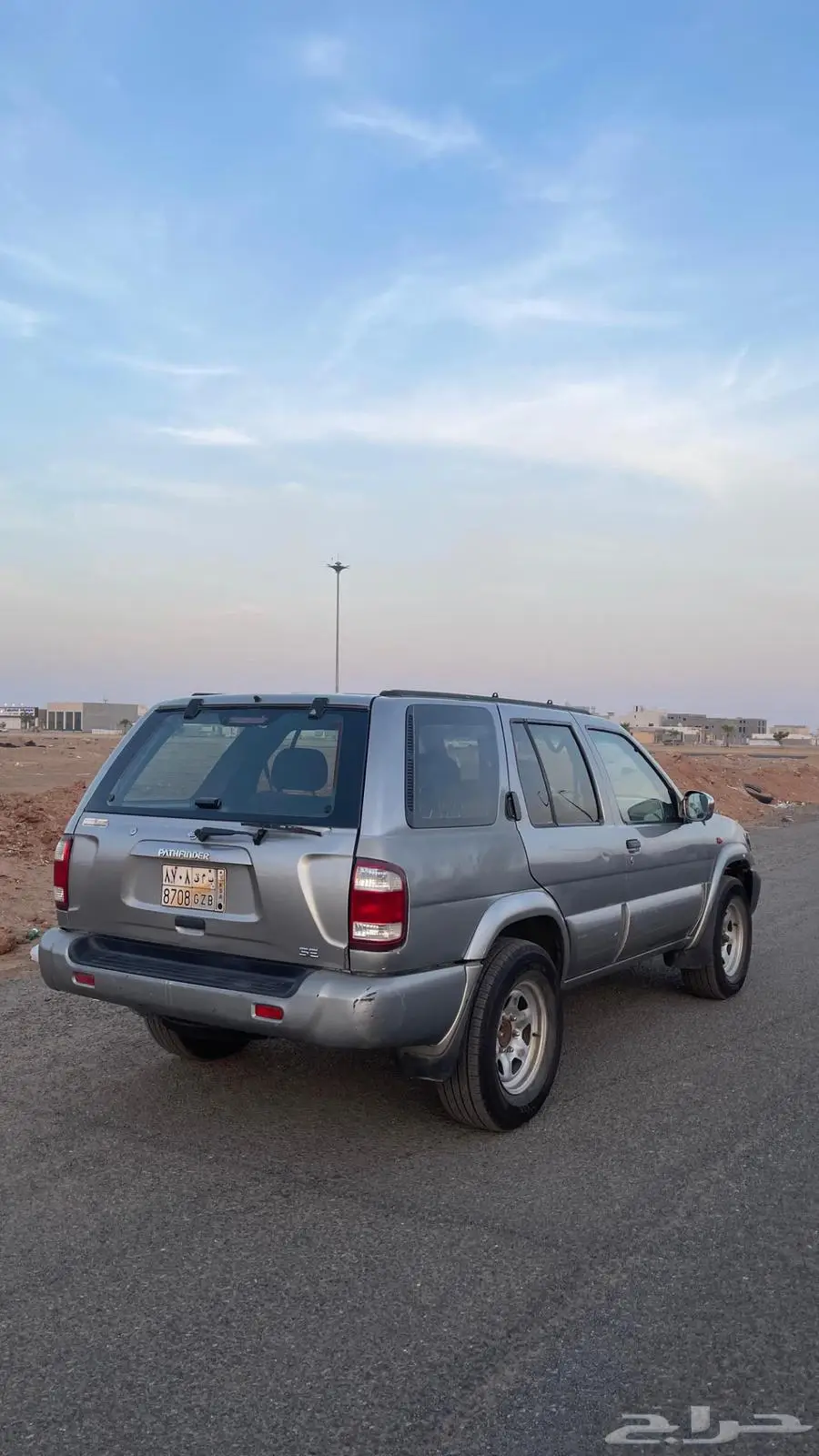جيب باثفندر 2001 1
