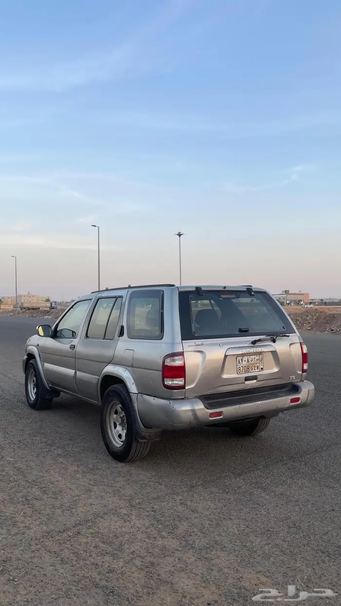 جيب باثفندر 2001 0