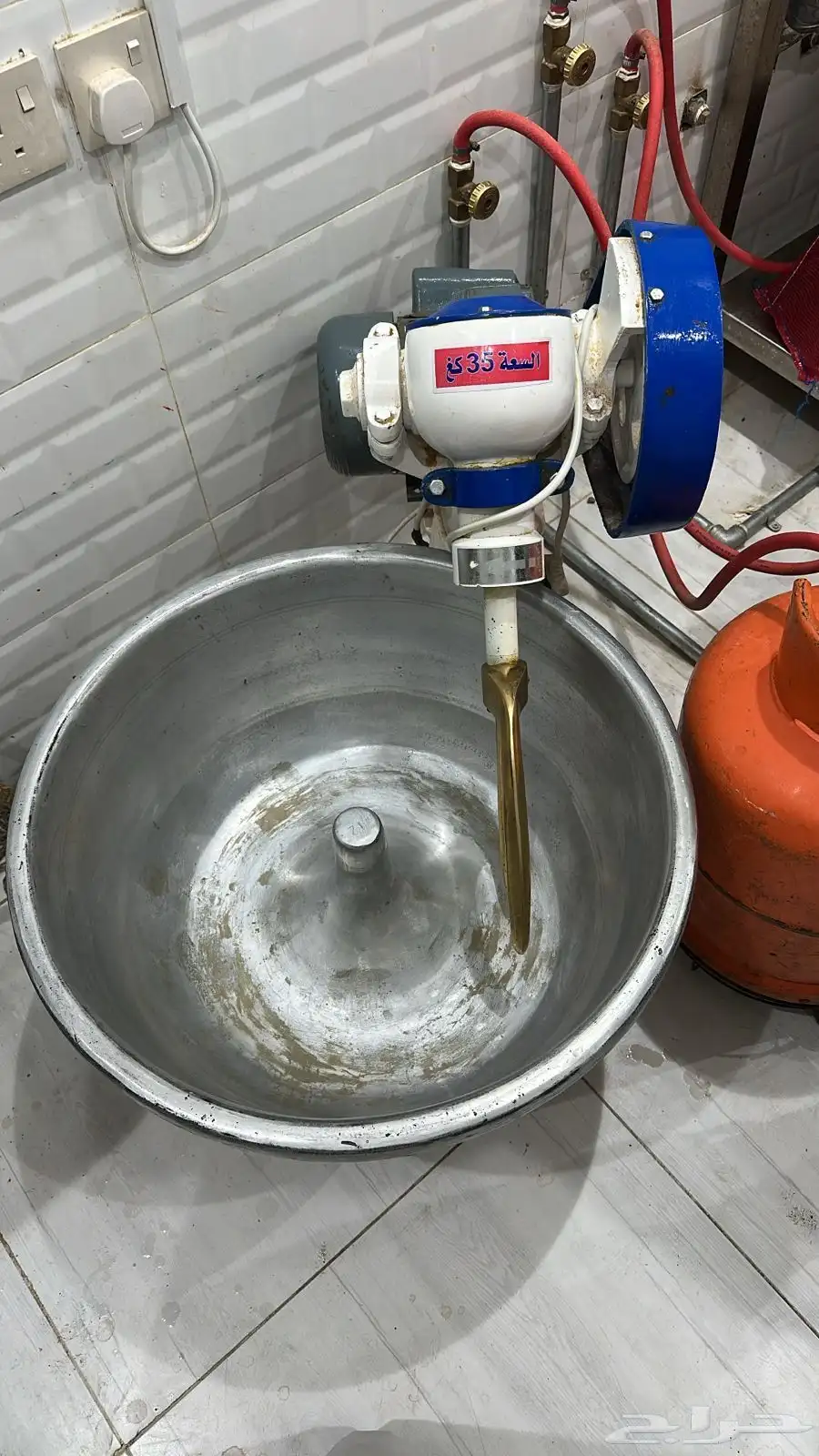 قشارة بطاطس و عجانه جديده لم تستخدم الا لتجربه فقط 2