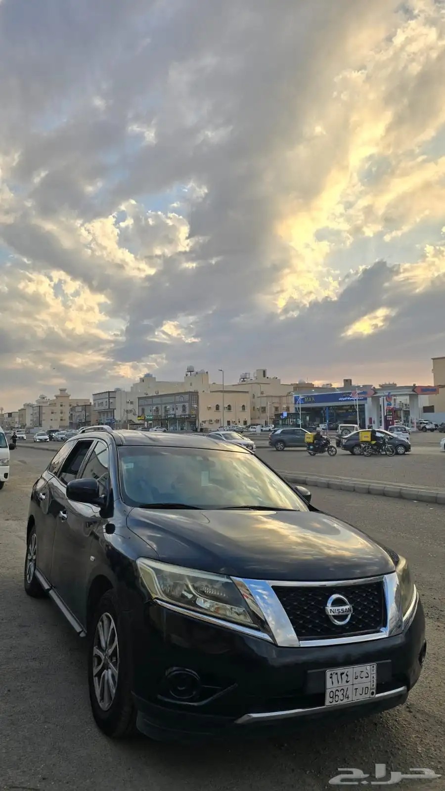 Nissan pathfinder S 2016 للبدل 1