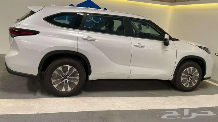 تويوتا هايلاندر GLE 2025 1