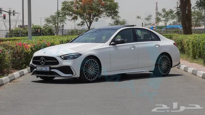 مرسيدس بنز c200 بريميوم 2025 خليدي اصفار مع ضمان الوكيل 1