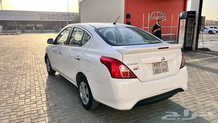 صني موديل 2019 ماشيه 290 الف فيها رش في الرفرف اليسار 2