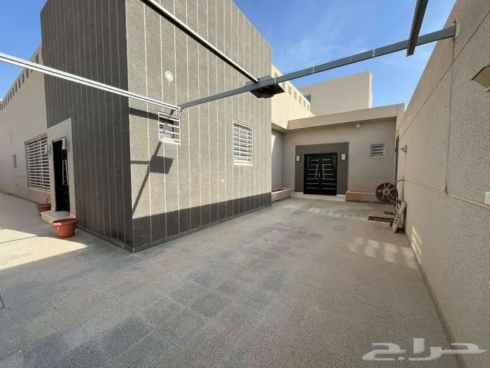 فيلا للبيع 4