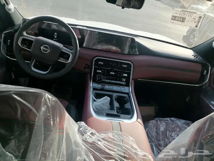 نيسان باترول بلاتينيوم 6 سلندر V6 تنفس طبيعي 2025 ابيض 4