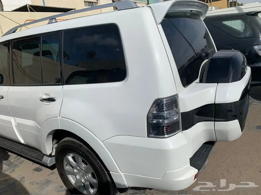 Mitsubishi Pajero 2018 7