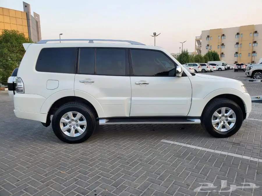 Mitsubishi Pajero 2018 3