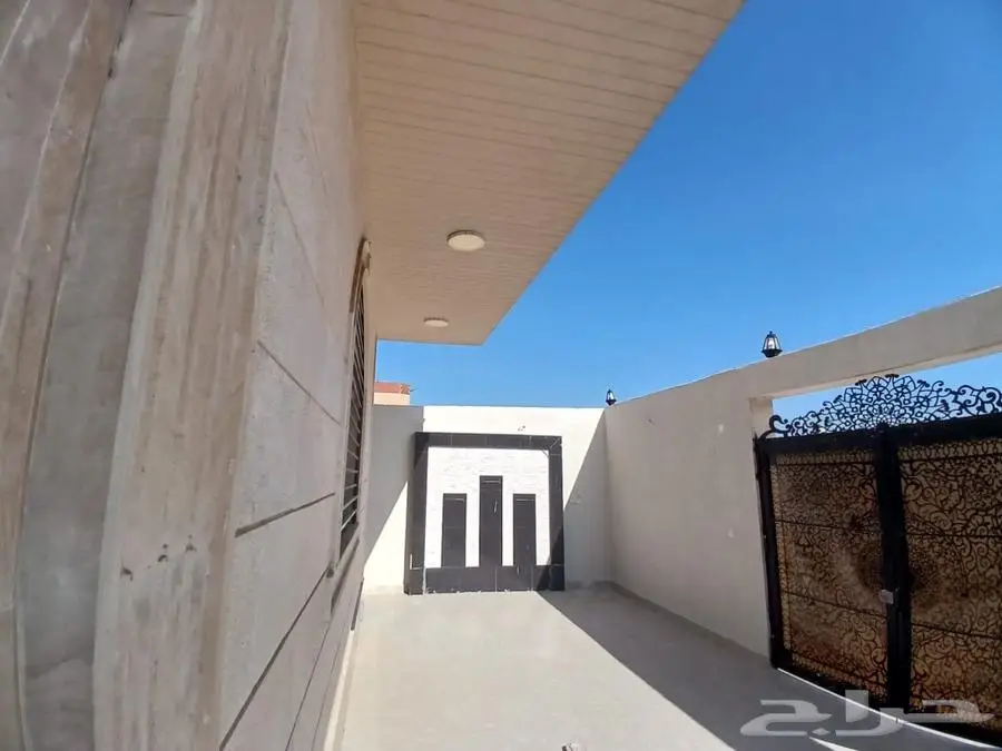 عمارة دورين بمخطط الرياض مساحتها 625م 9