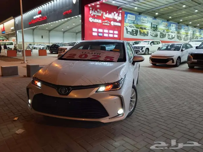 تويوتا كورولا XLI 2.0 مطور بنزين 2025 2