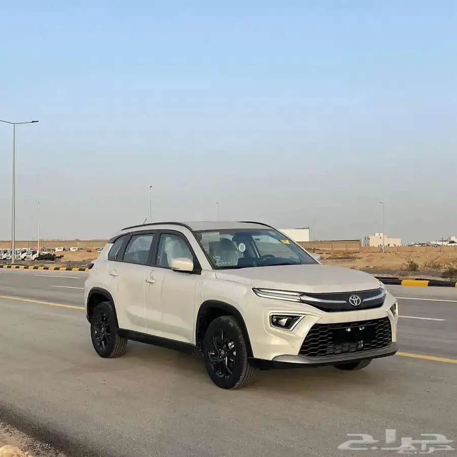 تويوتا اوربان كروز 2025 2