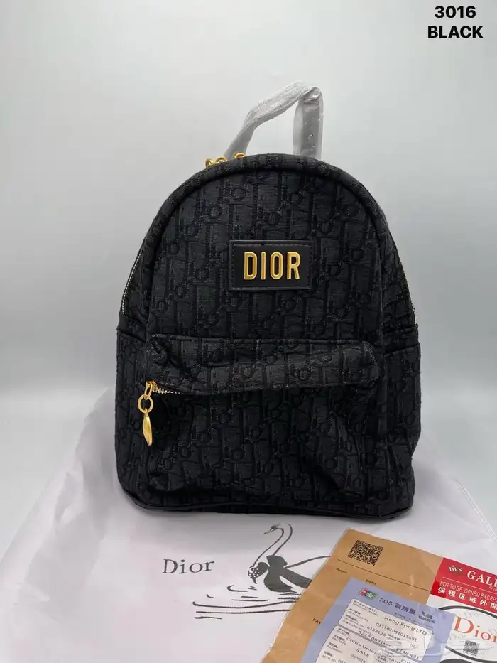 شنط سفر ماركات شنط المشاهير ولاعبين باقل الاسعار 29