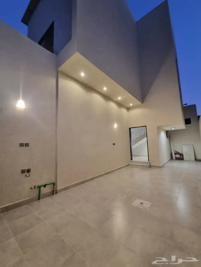 للبيع دورين مفصولات بصك واحد بحي الرحاب شمال بريده 3