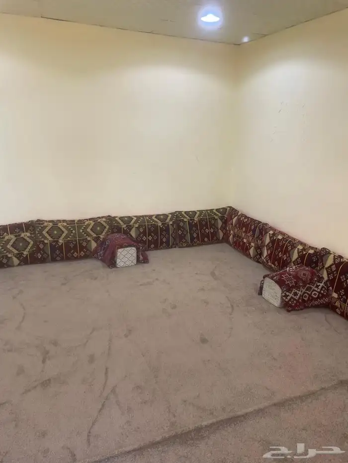 شباب. غرفه وحمام 2