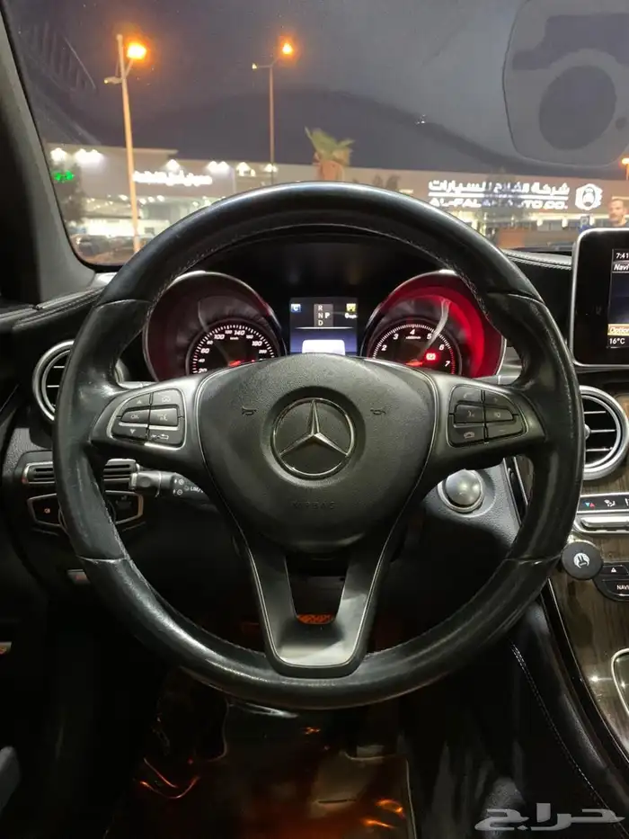مرسيدسGLC250موديل 2019 18