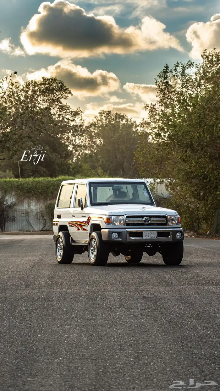 عدسة كاميرا للبيع EF 70-200mm الاحساء 10