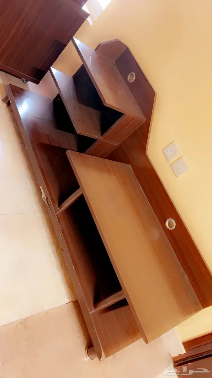 دولاب شاشة تلفاز ب 85 0