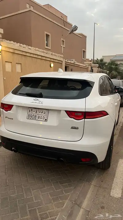 جاكوار E-pace index