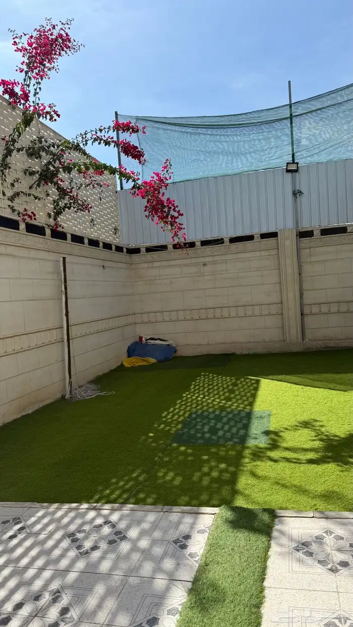 استراحة للايجار قسمين مسبح للكبار ومسبح بألعاب مائية للصغار 20