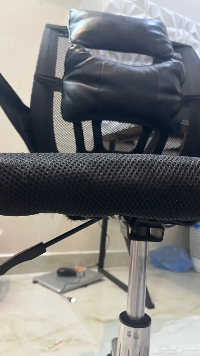 كرسي مكتبي او للقيمنق مريح لظهر والرأس 3