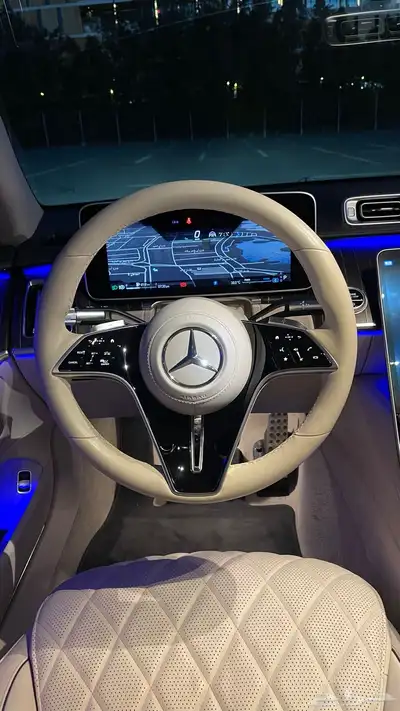 مرسيدس S580 2022 37