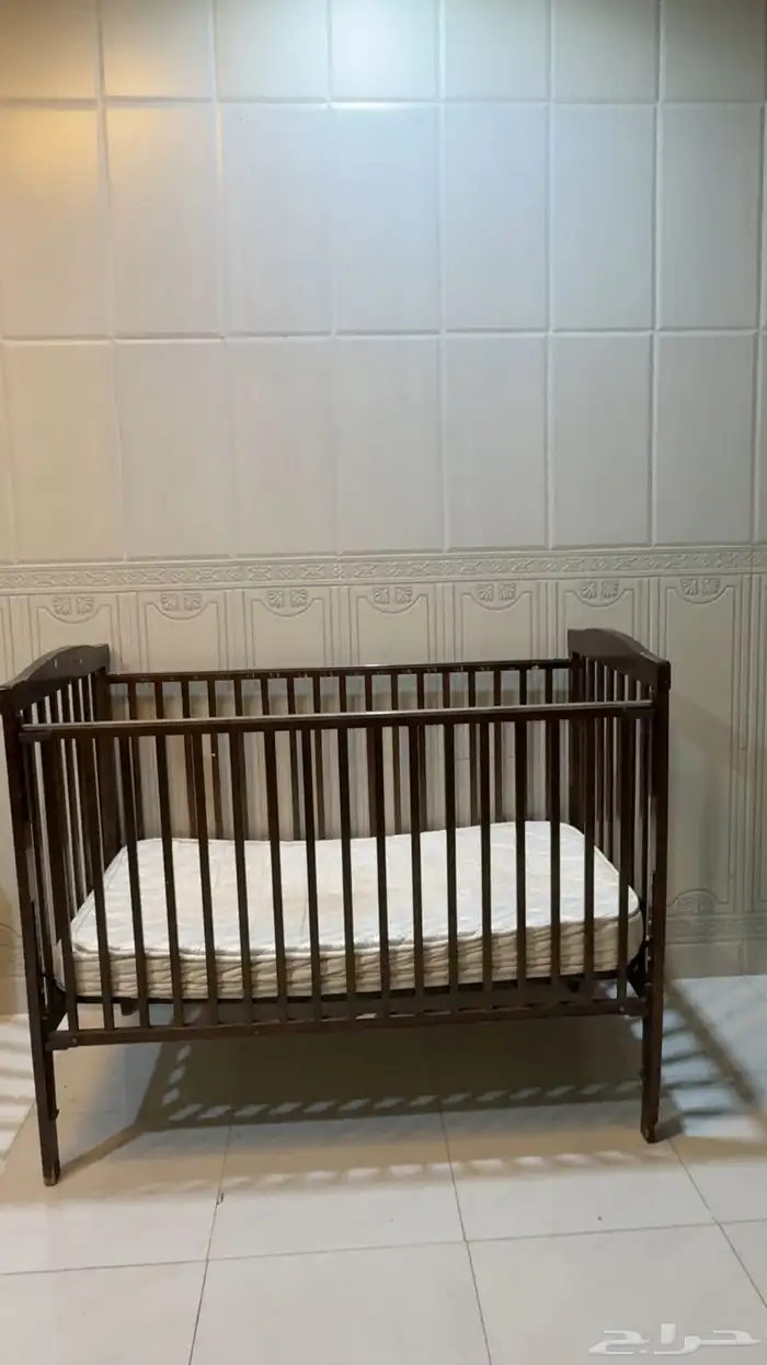 سرير اطفال 0