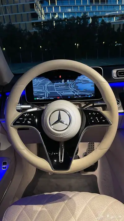 مرسيدس S580 2022 38