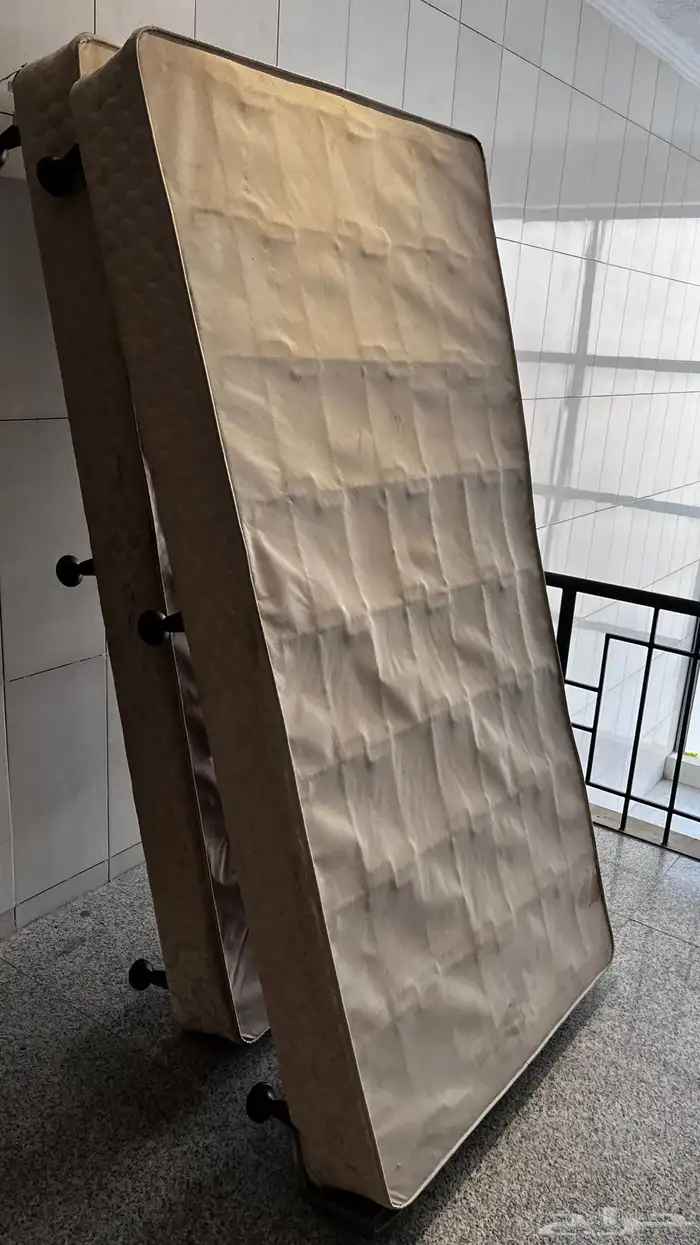 سريرين للبيع 1