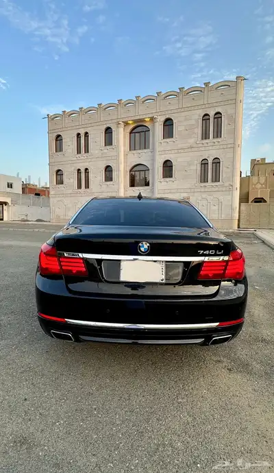 BMW 740 2013 ممشى قليل 4