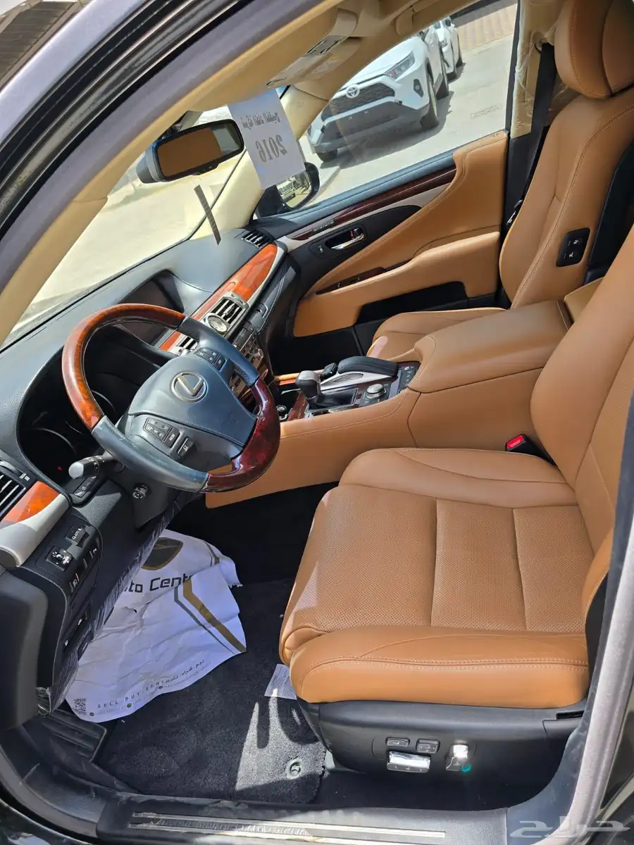 لكزس 2016 LS460 ممشى 35 الف. 9
