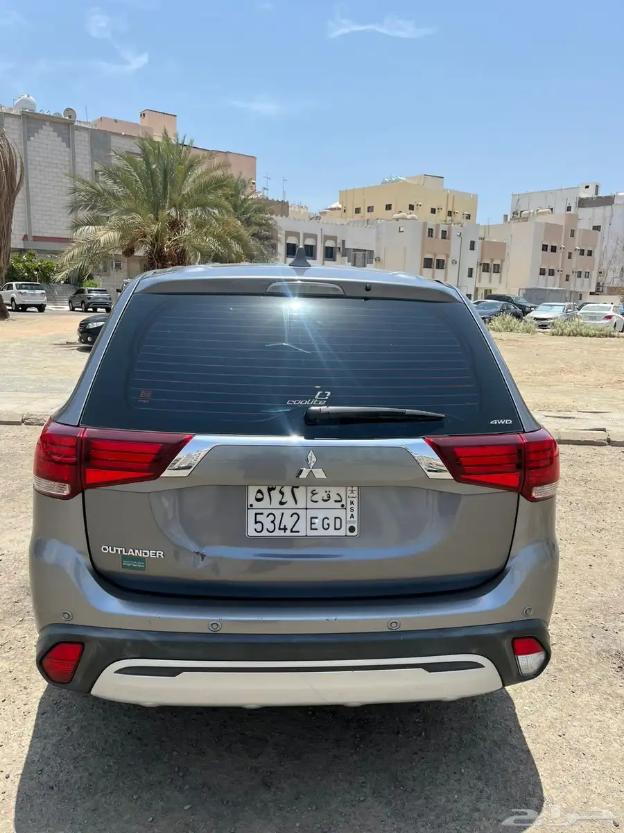 ميستوبيشي اوتلاندر 2019 8