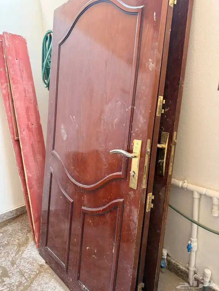 3 ابواب خشب مع الملحقات 3