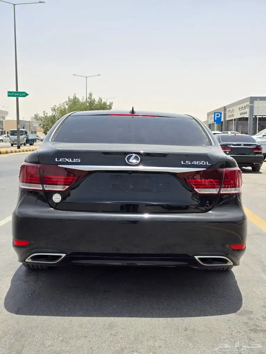 لكزس 2016 LS460 ممشى 35 الف. 4