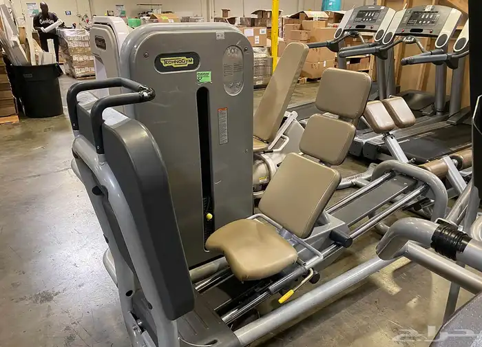 sports gym club equipment 0