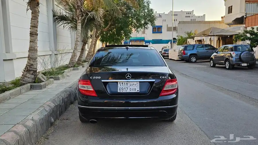 مرسيدس C200 فل كامل اربعه سلندر 8