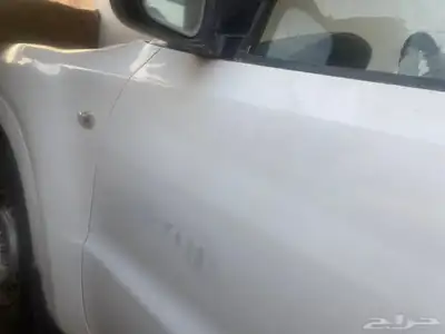سلام عليكم يوجد عندي جيب باجيرو مديل2003 شرط نضيف 10