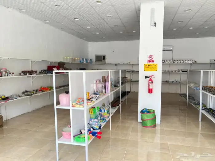 محل مستهلكات تقبيل للبيع في احد ثربان 3