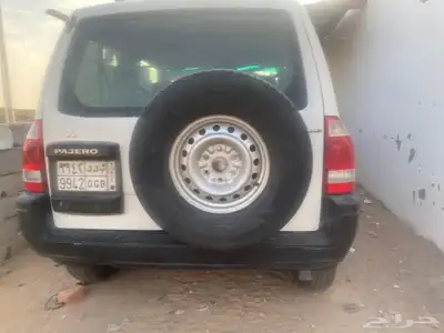 سلام عليكم يوجد عندي جيب باجيرو مديل2003 شرط نضيف 6